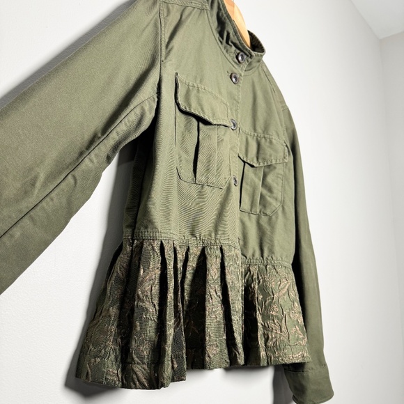 Gap Army Green Utility Jacket w Metallic Floral Pleated Peplum Hem Sz M - Picture 5 of 10